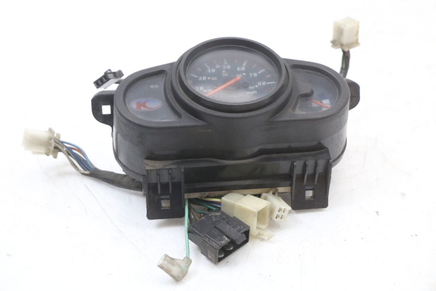 photo de SPEEDOMETER KYMCO AGILITY FR 2T 50 (2012 - 2017) - Surface and material condition