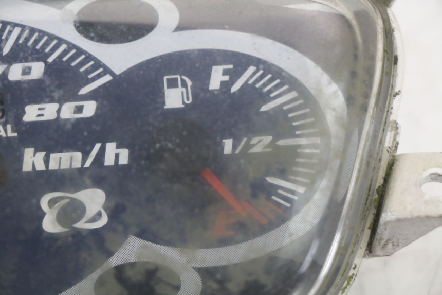 photo de SPEEDOMETER MBK BOOSTER SPIRIT 50 (2004 - 2017) - Alternative perspective