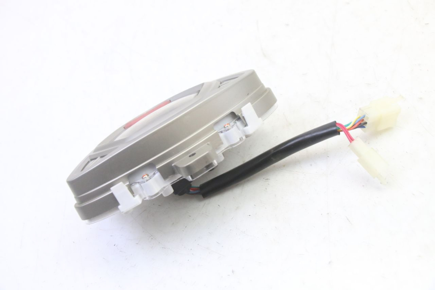 photo de SPEEDOMETER MOTRON BREEZY 4T 50 (2021 - 2025) - Alternative perspective