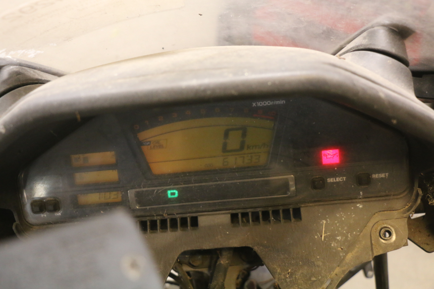photo de SPEEDOMETER SUZUKI BURGMAN 650 (2002 - 2004) - Component zoom