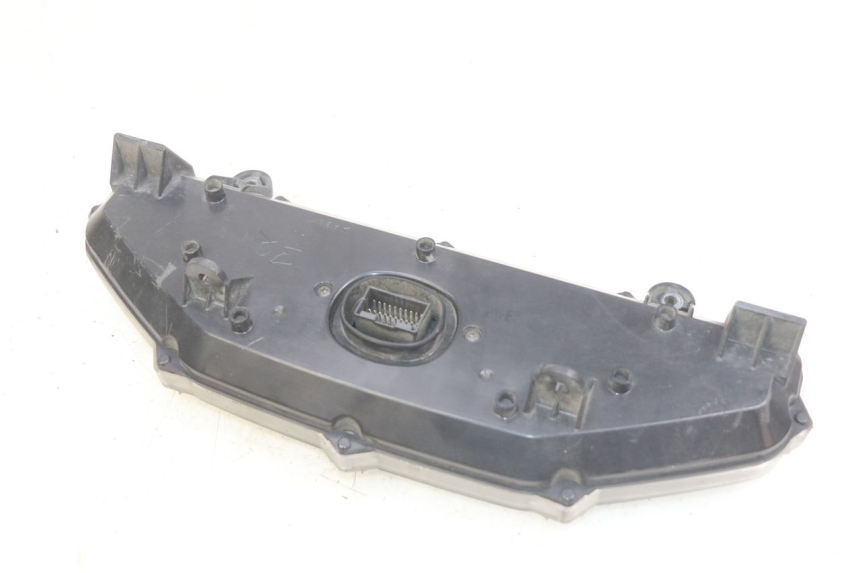 photo de SPEEDOMETER SUZUKI BURGMAN 650 (2002 - 2004) - Technical close-up