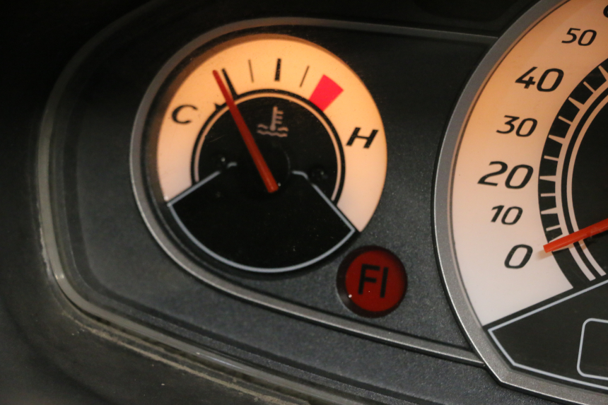 photo de SPEEDOMETER SUZUKI BURGMAN 125 (2007 - 2014) - Fixing points details