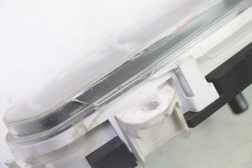 photo de SPEEDOMETER SUZUKI BURGMAN 125 (2007 - 2014) - Fixing points details