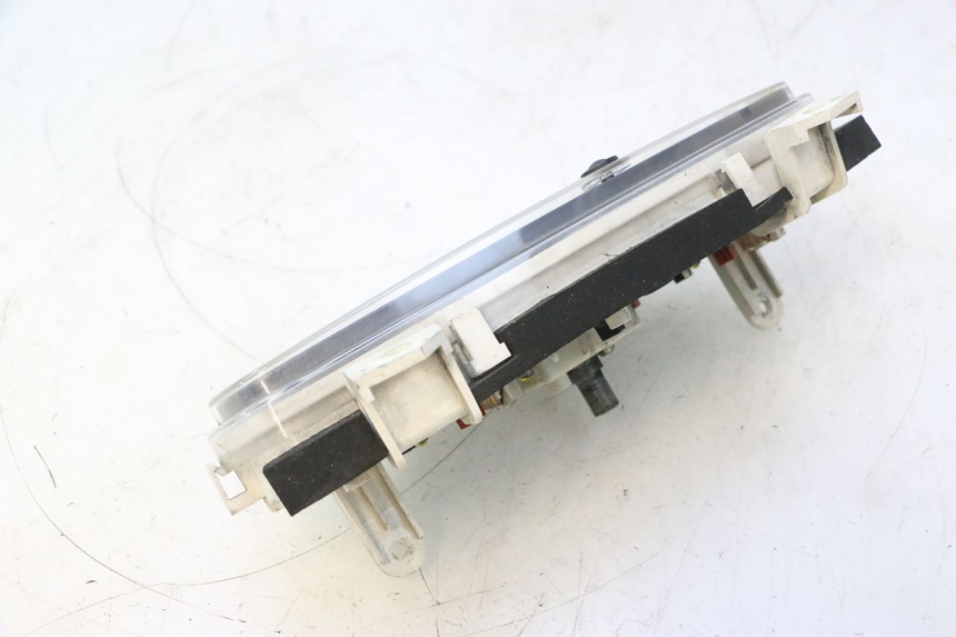 photo de SPEEDOMETER SUZUKI BURGMAN 125 (2007 - 2014) - Distinctive features