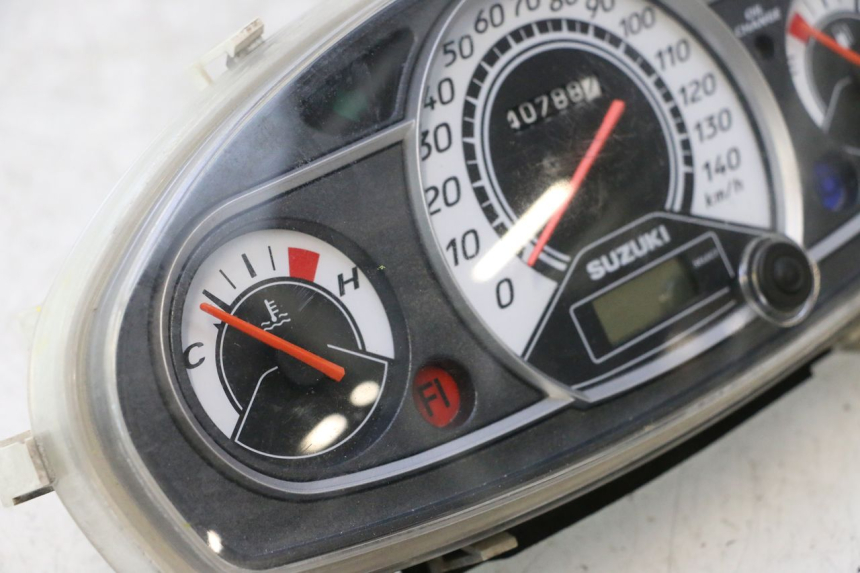 photo de SPEEDOMETER SUZUKI BURGMAN 125 (2007 - 2014) - Surface and material condition