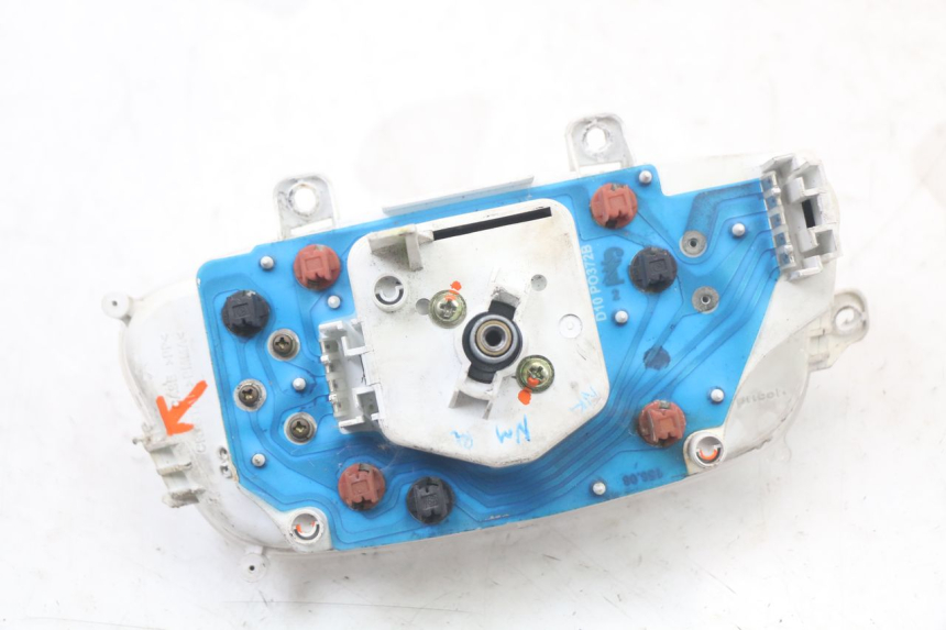 photo de SPEEDOMETER YAMAHA BW'S 50 (2004 - 2017) - Fixing points details