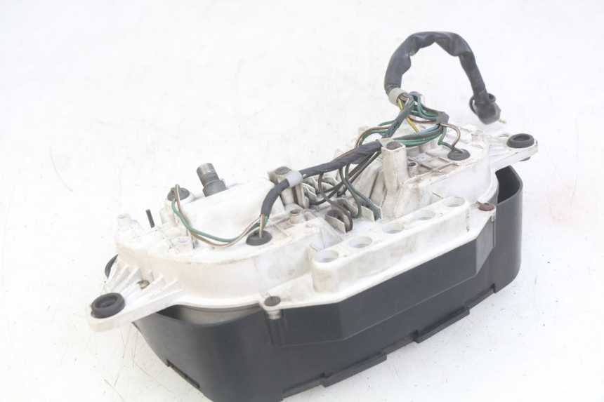 photo de SPEEDOMETER HONDA CBR F SC25 1000 (1989 - 1992) - Fixing points details