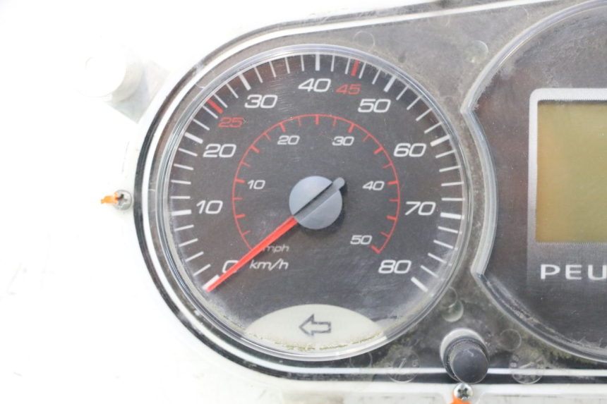 photo de SPEEDOMETER PEUGEOT CITYSTAR 2T 50 (2018 - 2021) - Focus on structure