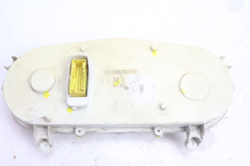 photo de SPEEDOMETER PEUGEOT CITYSTAR 125 (2011 - 2017) - Surface and material condition