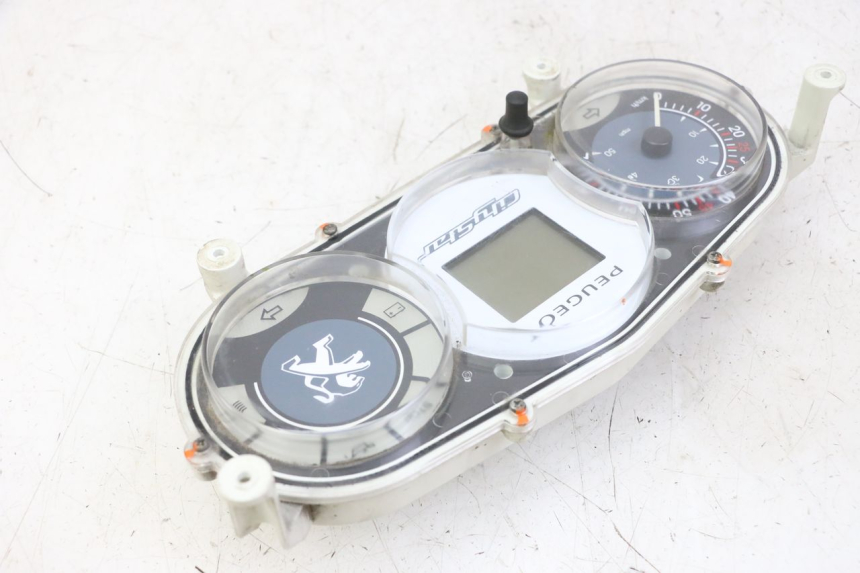 photo de SPEEDOMETER PEUGEOT CITYSTAR 50 (2013 - 2017) - Technical close-up