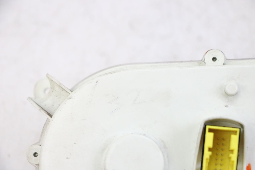 photo de SPEEDOMETER PEUGEOT CITYSTAR 50 (2013 - 2017) - Surface and material condition