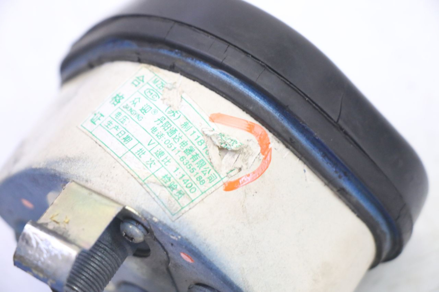 photo de SPEEDOMETER SKYTEAM DAX REPLICA 110 (2005 - 2015) - Surface and material condition