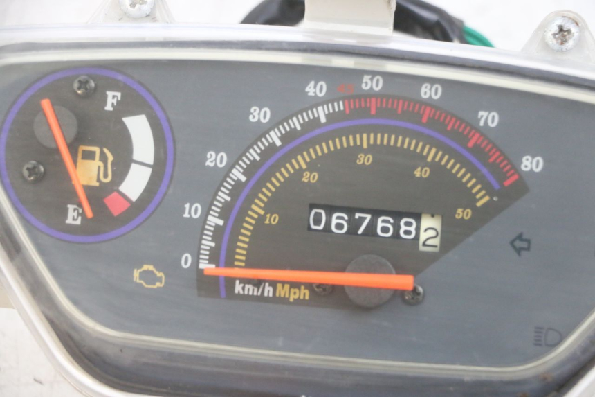 photo de SPEEDOMETER LONGJIA DIGITA 4T 50 (2019 - 2022) - Distinctive features