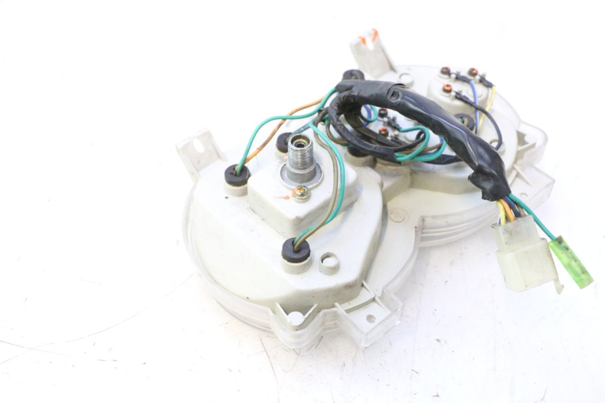 photo de SPEEDOMETER CF MOTO E-CHARM 125 (2005 - 2008) - Alternative perspective