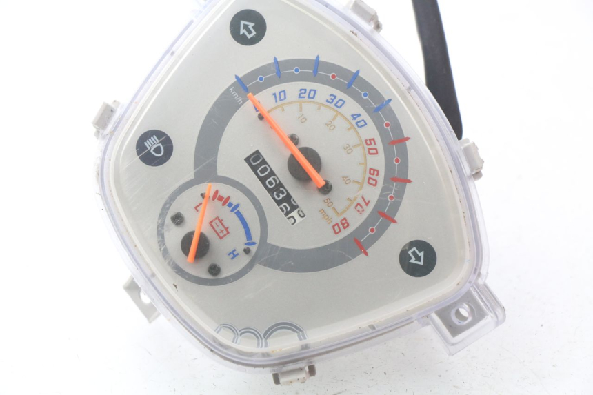 photo de SPEEDOMETER RIDE E1 1 (2014 - 2022) - Surface and material condition