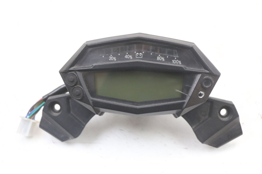 photo de SPEEDOMETER EBROH BRAVO GLE 1 (2020 - 2024) - Main view