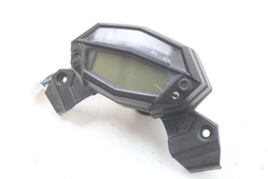 photo de SPEEDOMETER EBROH BRAVO GLE 1 (2020 - 2024) - Technical close-up