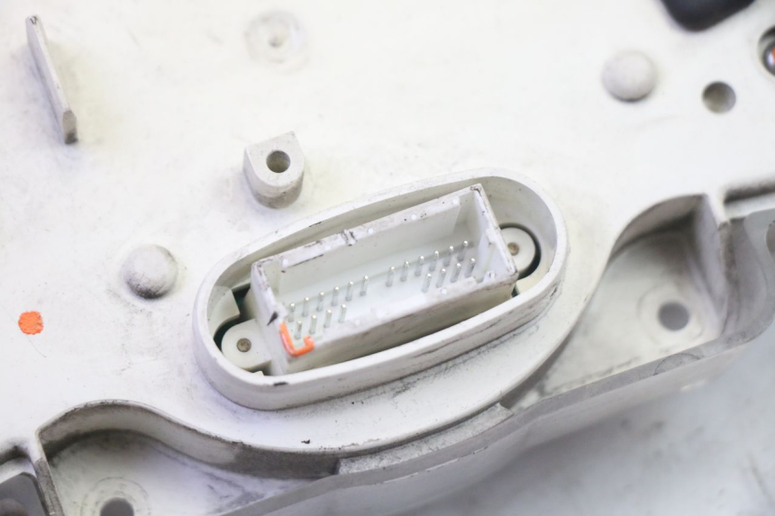 photo de SPEEDOMETER PEUGEOT ELYSTAR 50 (2002 - 2014) - Additional view of the item