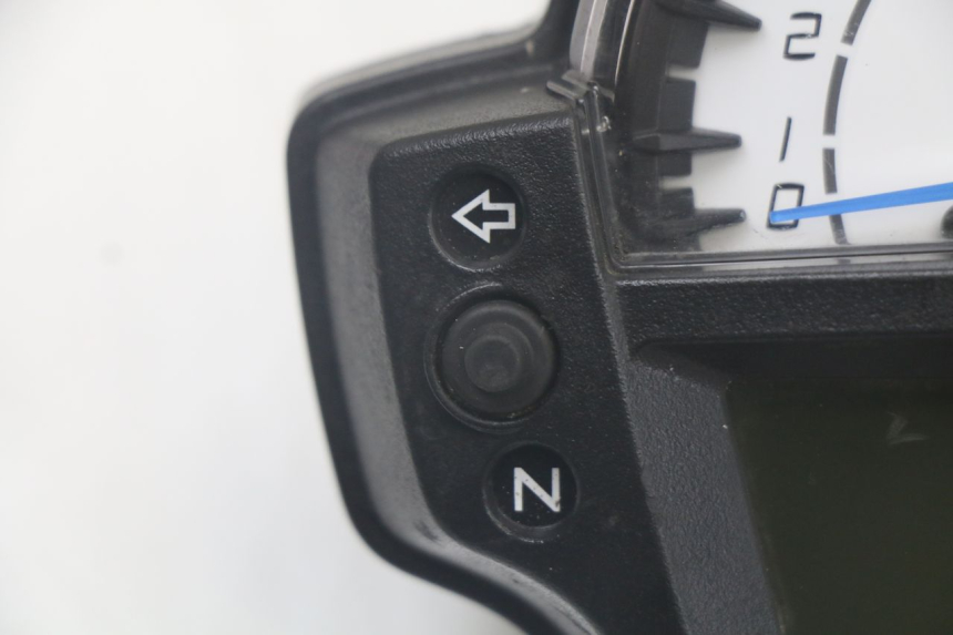 photo de SPEEDOMETER KAWASAKI ER-6 ER6 N 650 (2012 - 2016) - Technical close-up