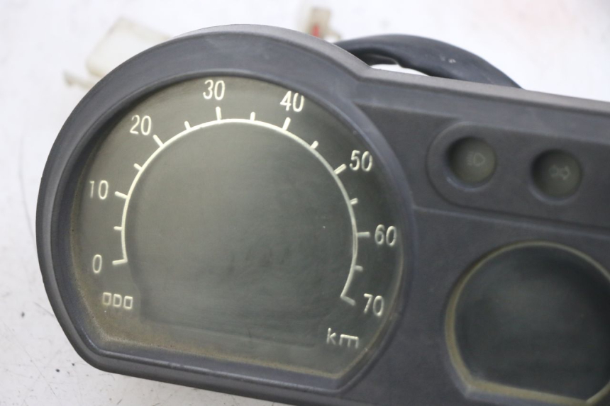 photo de SPEEDOMETER TNT MOTOR FASTINO 4T 50 (2013 - 2019) - Alternative perspective