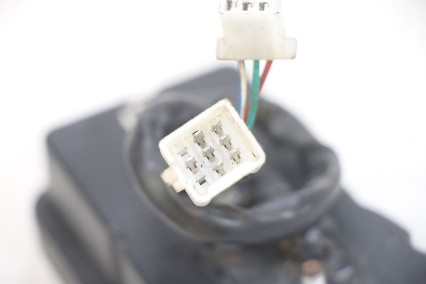 photo de SPEEDOMETER TNT MOTOR FASTINO 4T 50 (2013 - 2019) - Surface and material condition