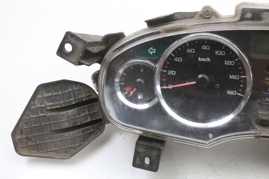 photo de SPEEDOMETER HONDA FES S-WING SWING ABS 125 (2007 - 2015) - Component detail
