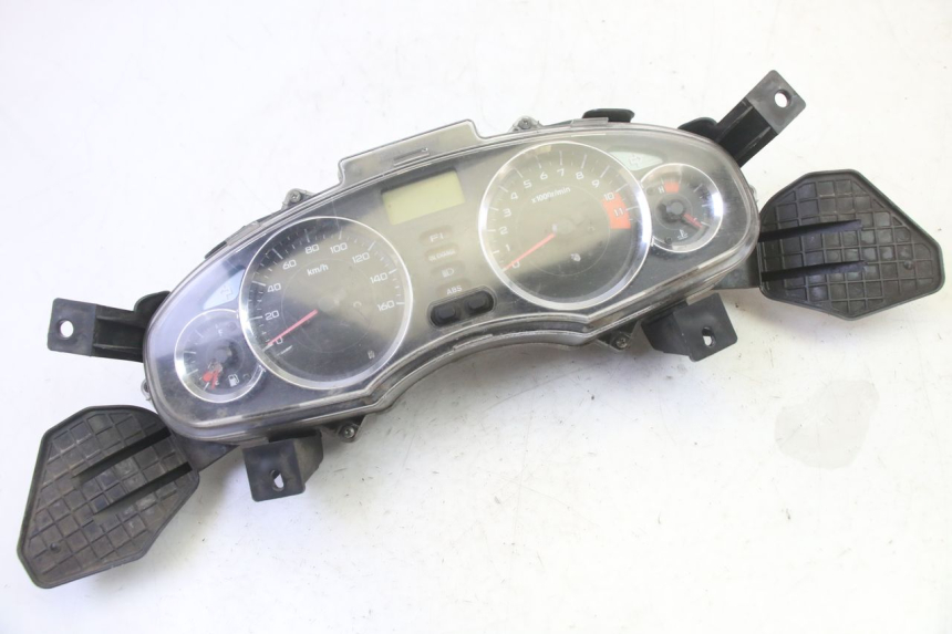 photo de SPEEDOMETER HONDA FES S-WING SWING ABS 125 (2007 - 2015) - Main view