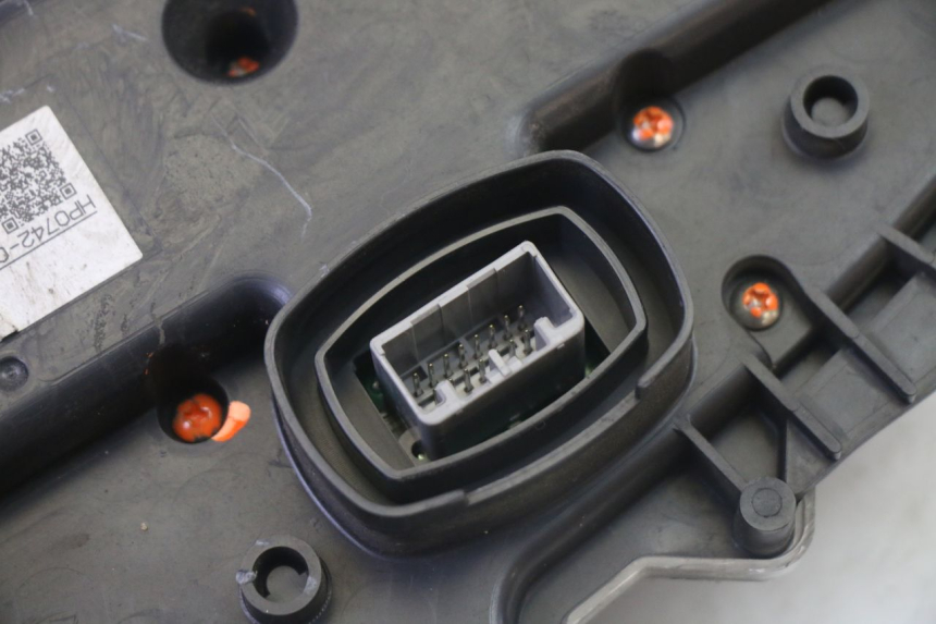 photo de SPEEDOMETER HONDA FES S-WING SWING ABS 125 (2007 - 2015) - Component zoom