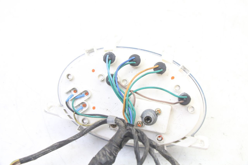 photo de SPEEDOMETER SYM FIDDLE 125 (2008 - 2010) - Surface and material condition