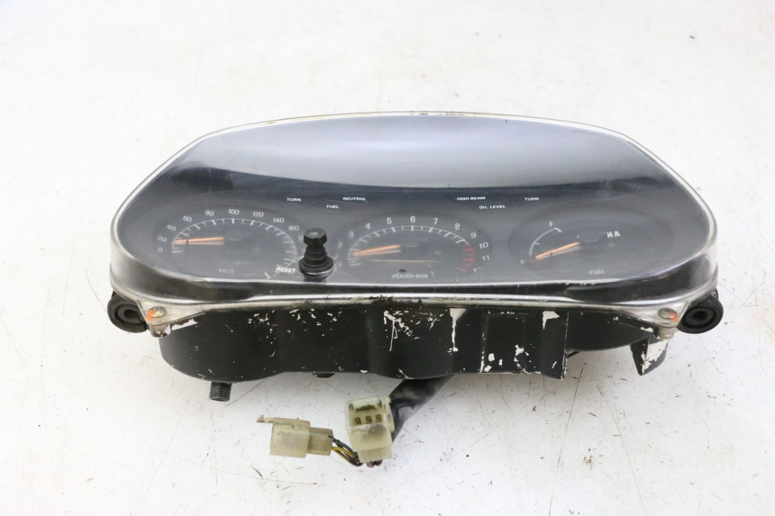 photo de SPEEDOMETER YAMAHA FJ 36Y 1100 (1984 - 1985) - Distinctive features
