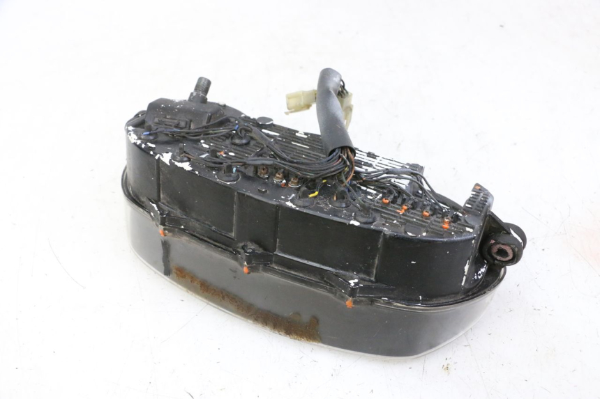 photo de SPEEDOMETER YAMAHA FJ 36Y 1100 (1984 - 1985) - Fixing points details