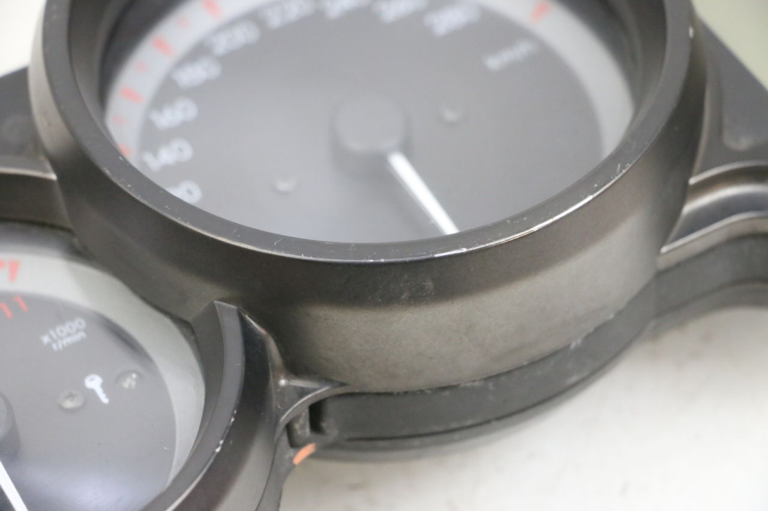 photo de SPEEDOMETER YAMAHA FJR ABS 1300 (2006 - 2012) - Product overview