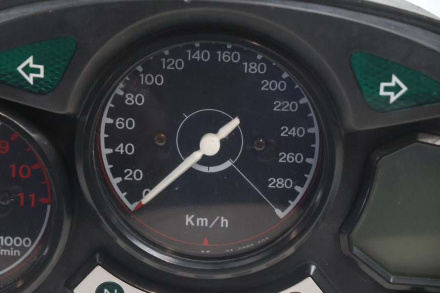 photo de SPEEDOMETER YAMAHA FJR 1300 (2001 - 2005) - Zoom on usage condition