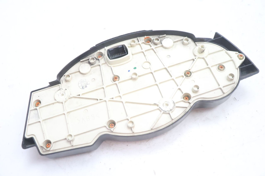 photo de SPEEDOMETER YAMAHA FJR 1300 (2001 - 2005) - Surface and material condition