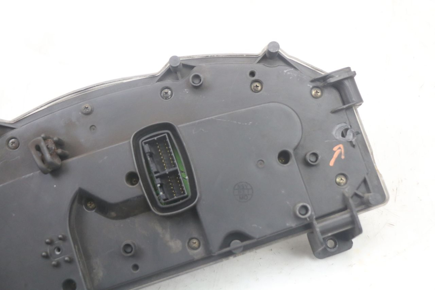 photo de SPEEDOMETER HONDA FJS SILVERWING SILVER WING 600 (2001 - 2010) - Distinctive features