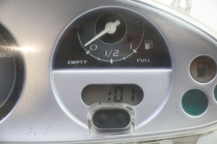photo de SPEEDOMETER PIAGGIO FLY 2T 50 (2004 - 2017) - Alternative perspective