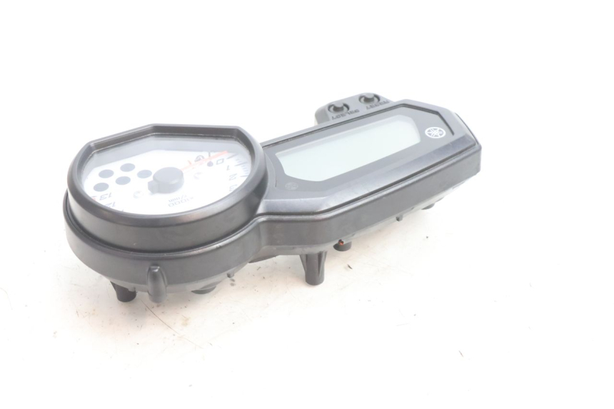 photo de SPEEDOMETER YAMAHA FZ8 800 (2010 - 2016) - Technical close-up
