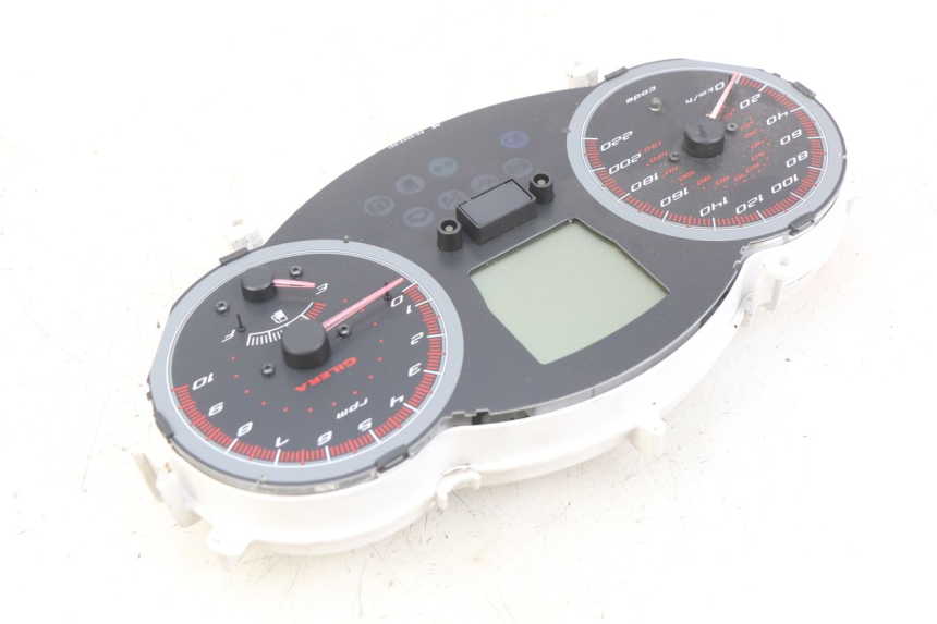 photo de SPEEDOMETER GILERA GP 800 (2007 - 2013) - Additional view of the item