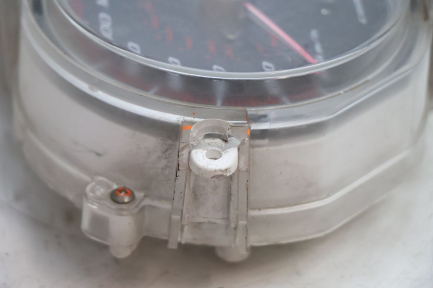 photo de SPEEDOMETER GILERA GP 800 (2007 - 2013) - Distinctive features