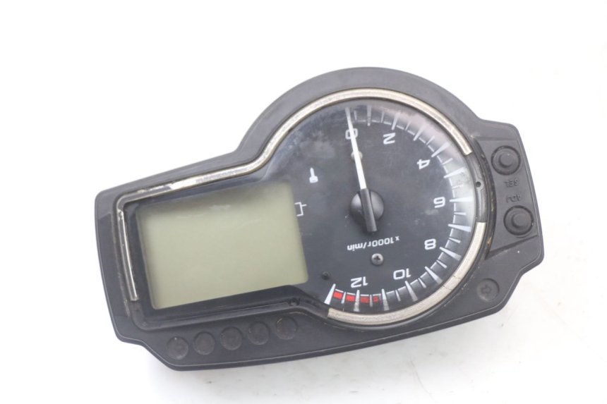 photo de SPEEDOMETER SUZUKI GSR 750 (2011 - 2017) - Fixing points details
