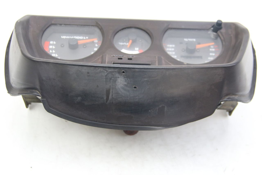 photo de SPEEDOMETER SUZUKI GSX-F GSX  F 1100 (1988 - 1994) - Component detail