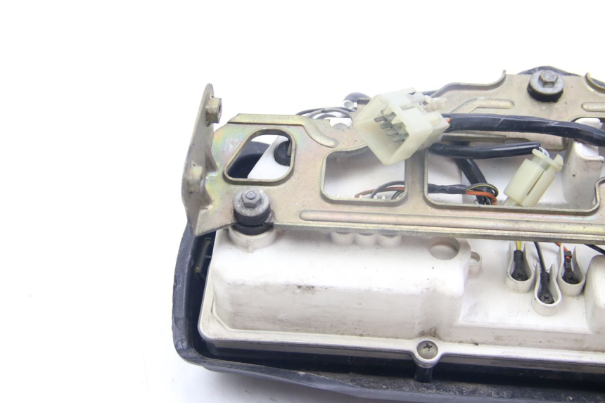 photo de SPEEDOMETER SUZUKI GSX-F GSX  F 1100 (1988 - 1994) - Fixing points details