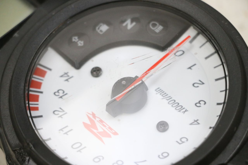 photo de SPEEDOMETER SUZUKI GSXR GSX-R 1000 (2003 - 2004) - Component zoom