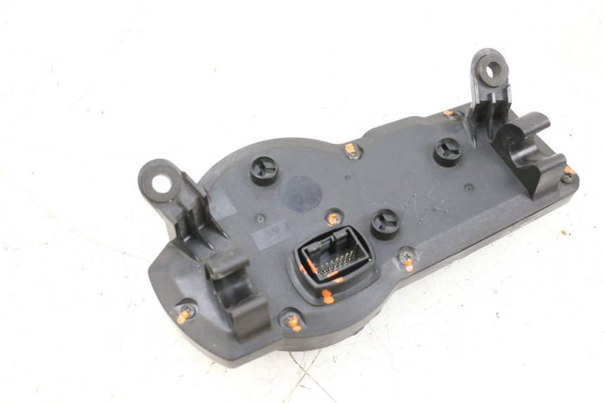 photo de SPEEDOMETER SUZUKI GSXR GSX-R 1000 (2003 - 2004) - Surface and material condition