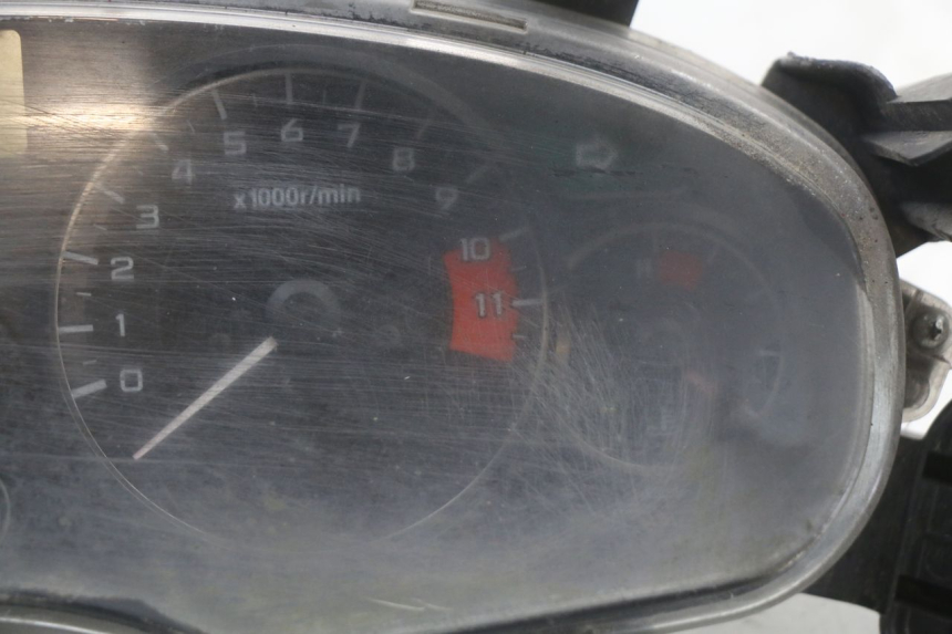photo de SPEEDOMETER HONDA FES S-WING SWING 125 (2007 - 2015) - Alternative perspective