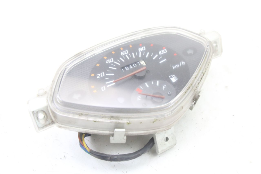 photo de SPEEDOMETER HONDA SCV LEAD 100 (2003 - 2007) - Alternative perspective