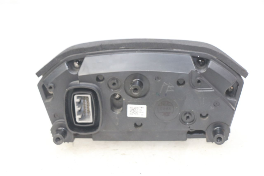 photo de SPEEDOMETER HONDA INTEGRA NC D 750 (2016 - 2018) - Fixing points details