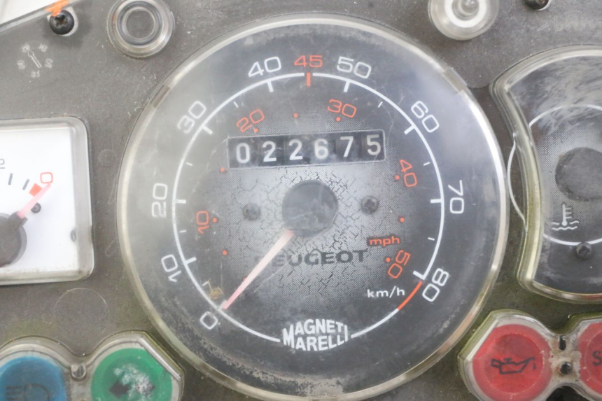 photo de SPEEDOMETER PEUGEOT JET FORCE CARBU 50 (2003 - 2016) - Component zoom