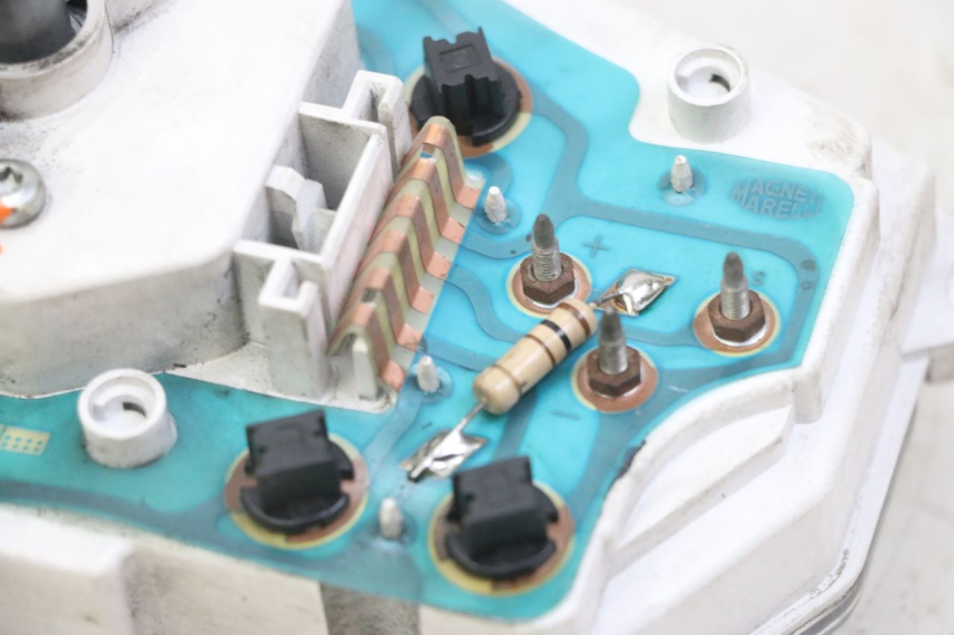 photo de SPEEDOMETER PEUGEOT JET FORCE CARBU 50 (2003 - 2016) - Technical close-up