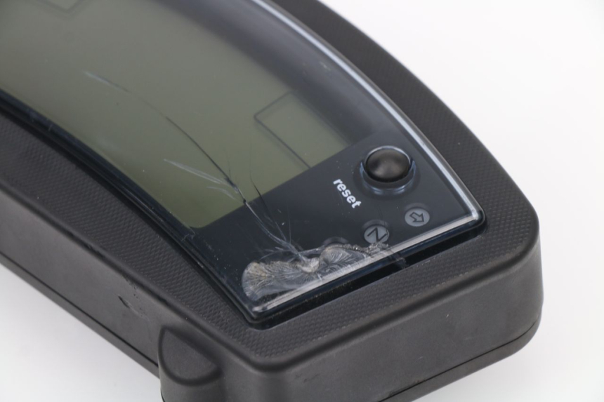 photo de SPEEDOMETER KAWASAKI ER-6 ER6 F 650 (2009 - 2011) - Alternative perspective